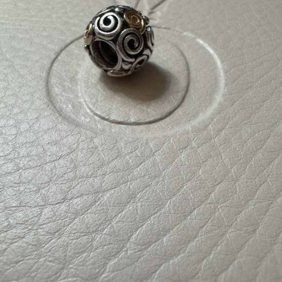 Genuine retired Pandora two tone swirl charm - Picture 3 of 4